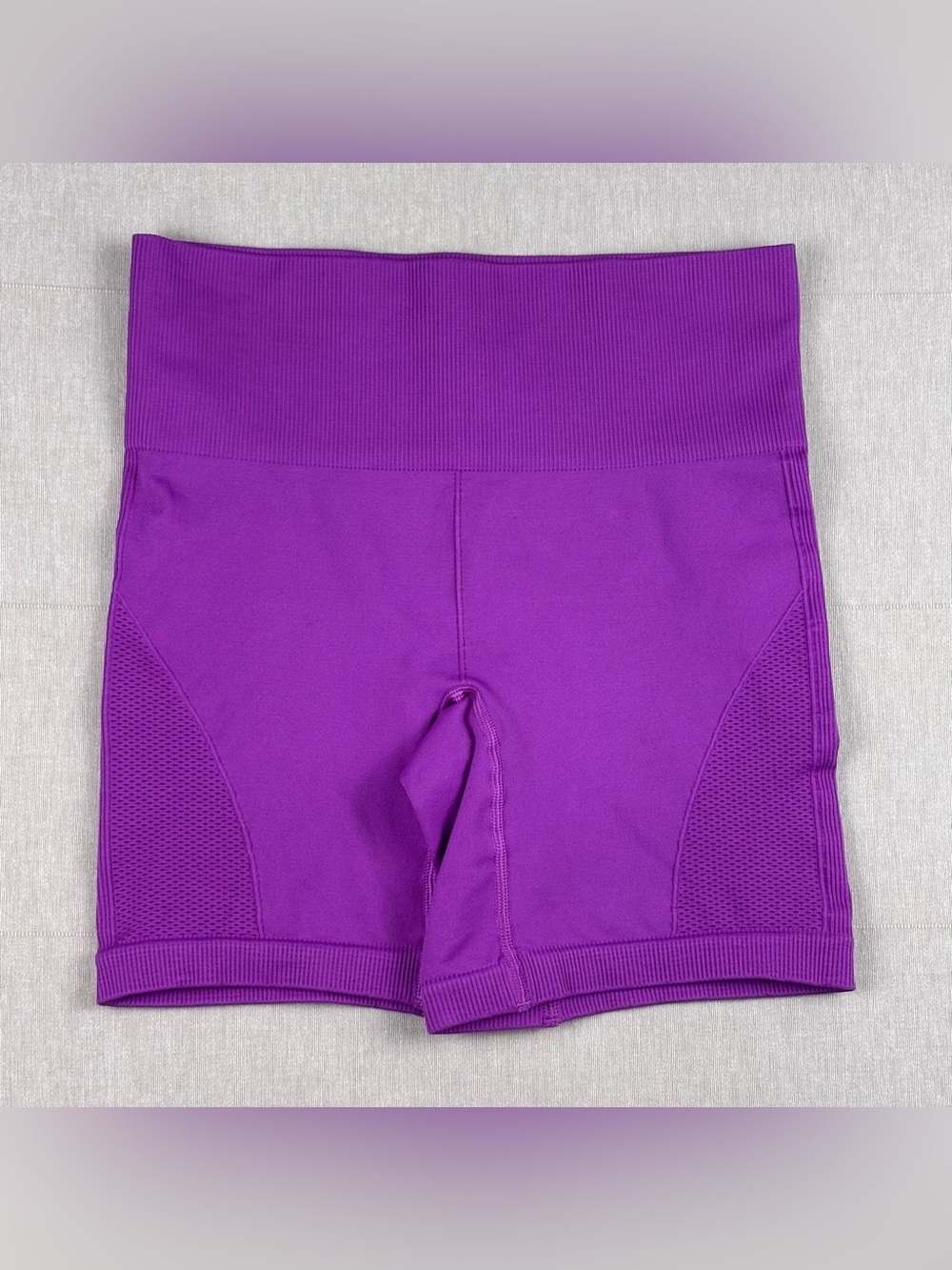 Lululemon Purple Seamless High Rise Yoga Biker Shorts Compression Stretch